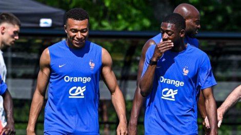 Bleus – Mbappé: Ο Ντεμπελέ «θα κάνει σπουδαία πράγματα»