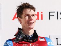 Clément Noël (ski alpin) Clément Noël (ski alpin)