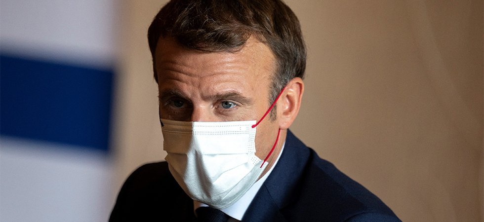 Présidentielle 2022 : Emmanuel Macron se fait rappeler à l’ordre pour une publication sur son compte Twitter