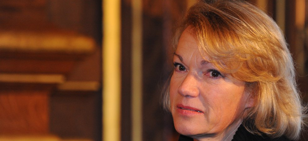 Brigitte Lahaie recadre Emmanuel Macron