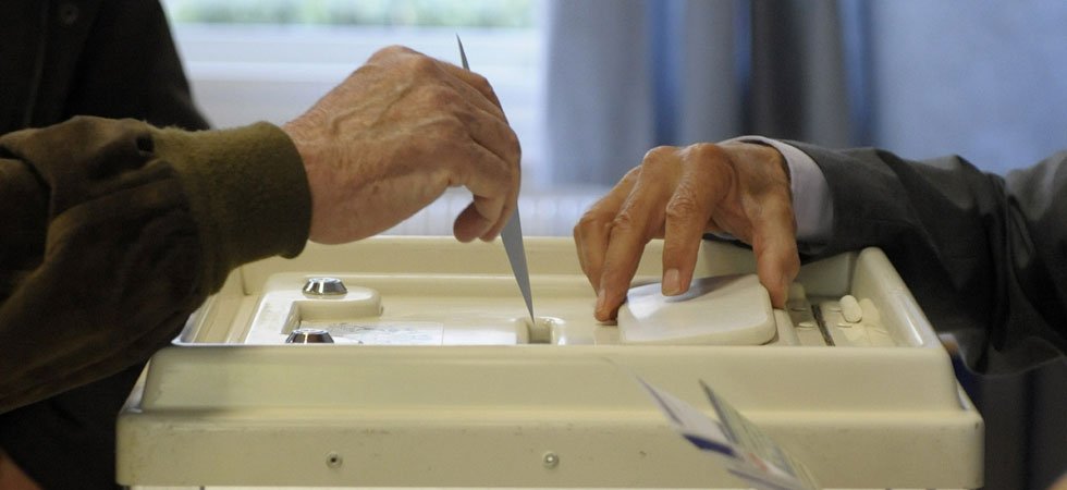 Législatives : la participation en forte baisse à 17 heures