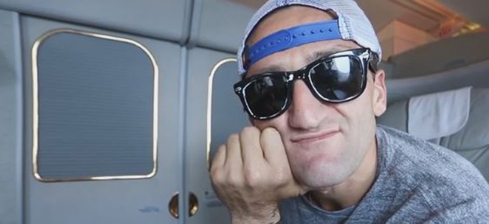 Un youtubeur teste la première classe d'Emirates