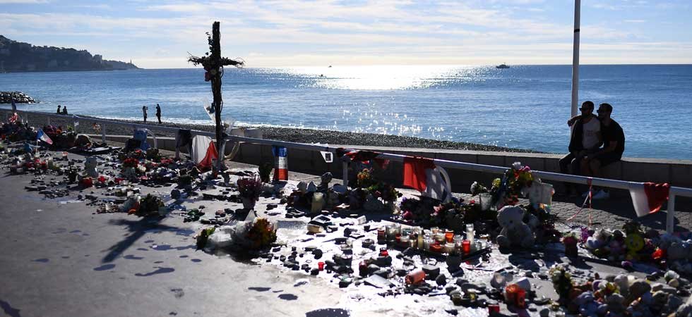 Attentat de Nice : la policière porte à nouveau plainte pour "abus d'autorité"