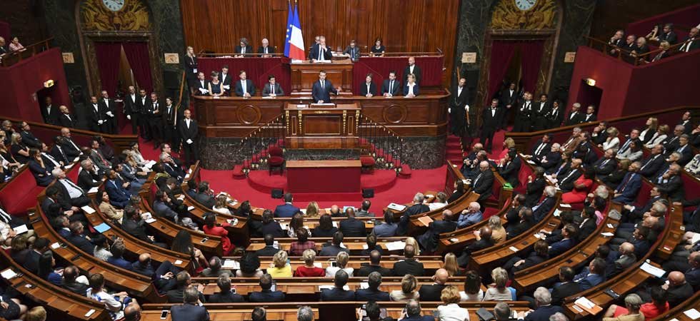 Êtes-vous favorable à la réduction d'un tiers du nombre de parlementaires ?