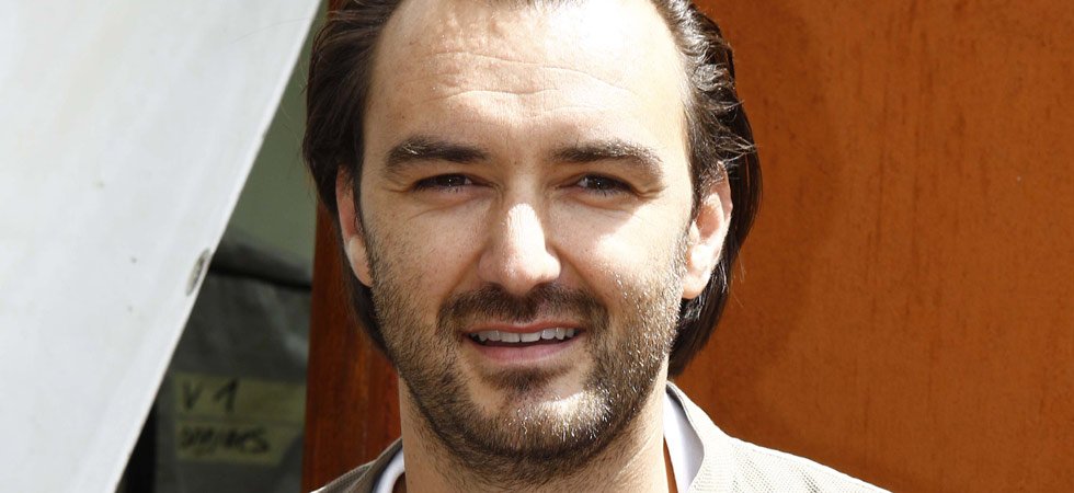 Cyril Lignac victime d'un grave accident de scooter