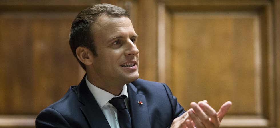 Pourquoi la photo officielle de Macron se fait-elle attendre ?