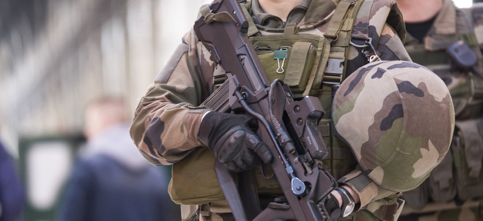 Hauts-de-Seine : des militaires de l'opération Sentinelle renversés par une voiture