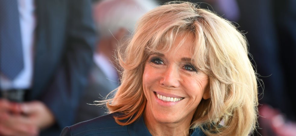 Faut-il créer un statut de Première dame pour Brigitte Macron ?