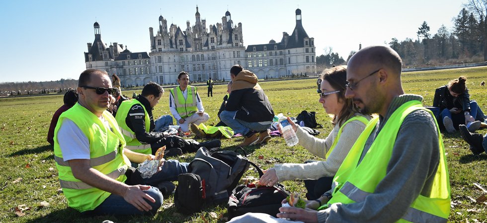 EN DIRECT. Les "gilets jaunes" de nouveau dans la rue pour l'acte 15