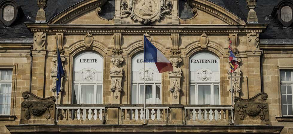 Le Pacs se conclut en mairie à partir du 1er novembre