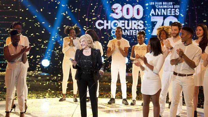 300 choeurs chantent les plus belles chansons des années 70