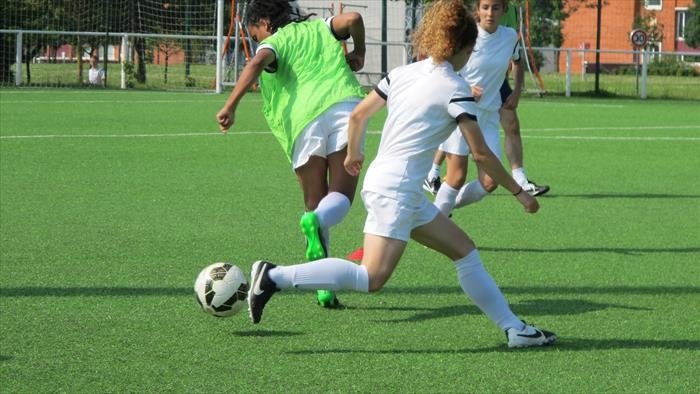 Devenir footballeuse