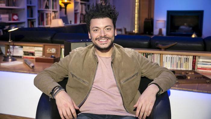 Kev Adams intime : le fan devenu phénomène