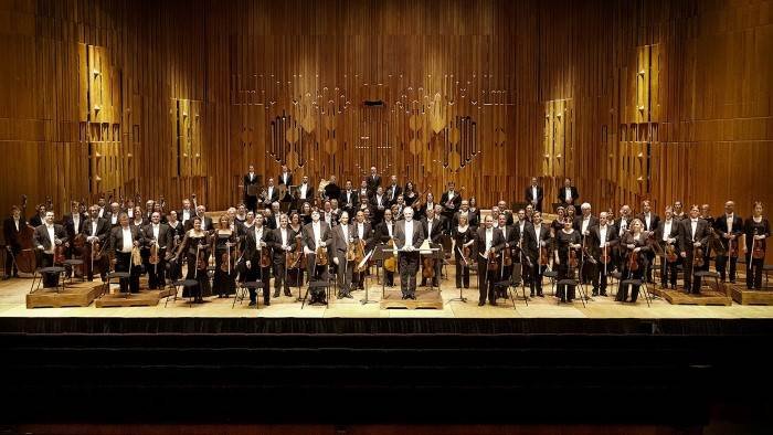 Michael Tilson Thomas dirige Matthews, Gershwin, Chostakovitch