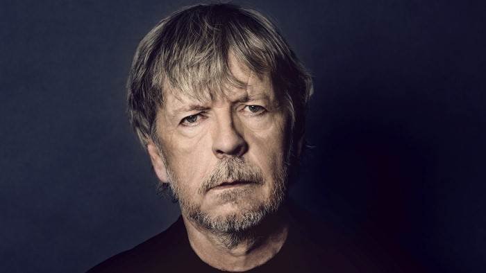 Renaud, au nom du père