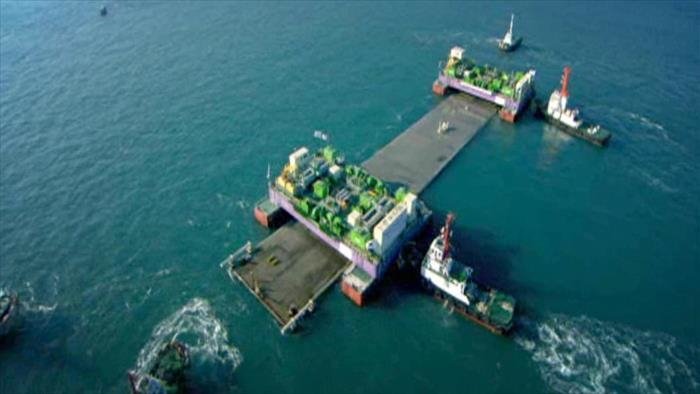 Superstructures