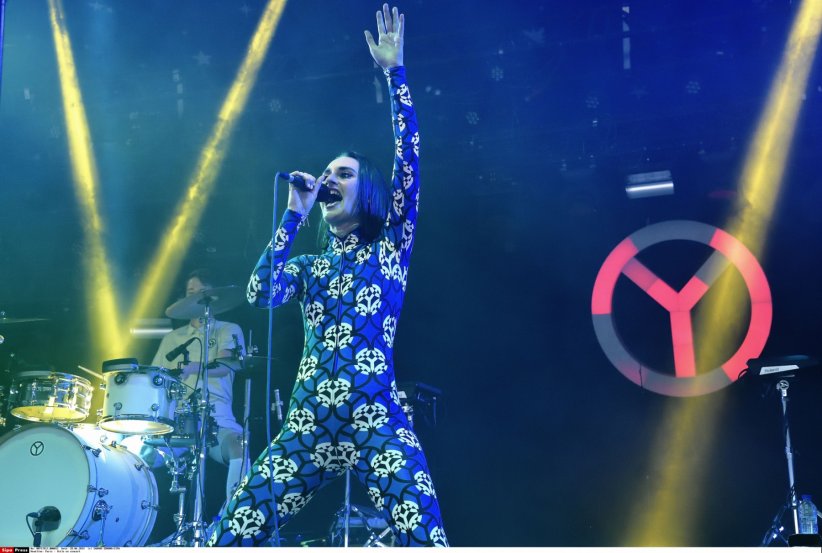 "Ba$$in" - Yelle (2014) "Ba$$in" - Yelle (2014)