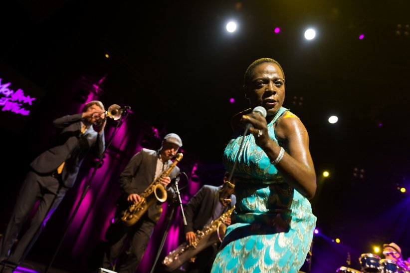 Sharon Jones : révélée à plus de 40 ans ! Sharon Jones : révélée à plus de 40 ans !