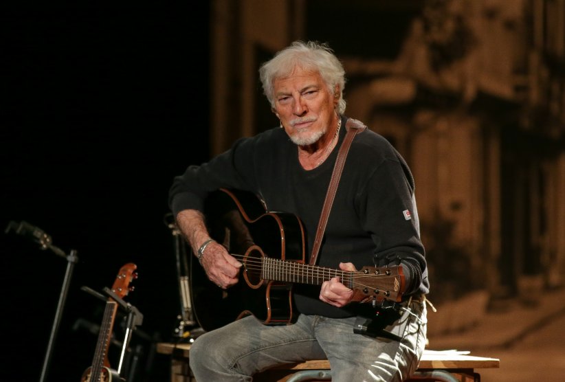 Hugues Aufray "tient bon le cap" vers la Bretagne ! Hugues Aufray "tient bon le cap" vers la Bretagne !
