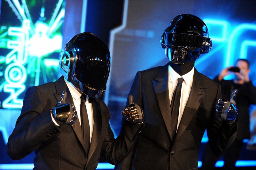 "Get Lucky" - Daft Punk "Get Lucky" - Daft Punk