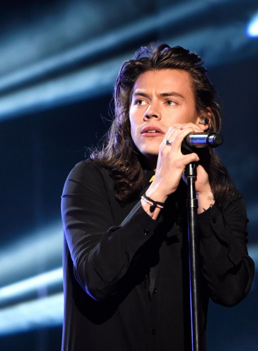 Harry Styles : l'obscurité et le dentiste Harry Styles : l'obscurité et le dentiste