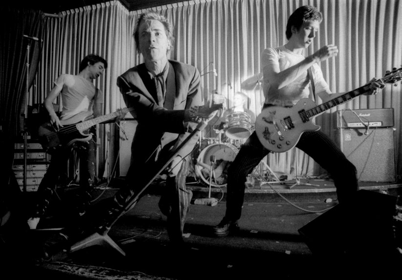 God Save The Queen - Les punks antimonarchie God Save The Queen - Les punks antimonarchie