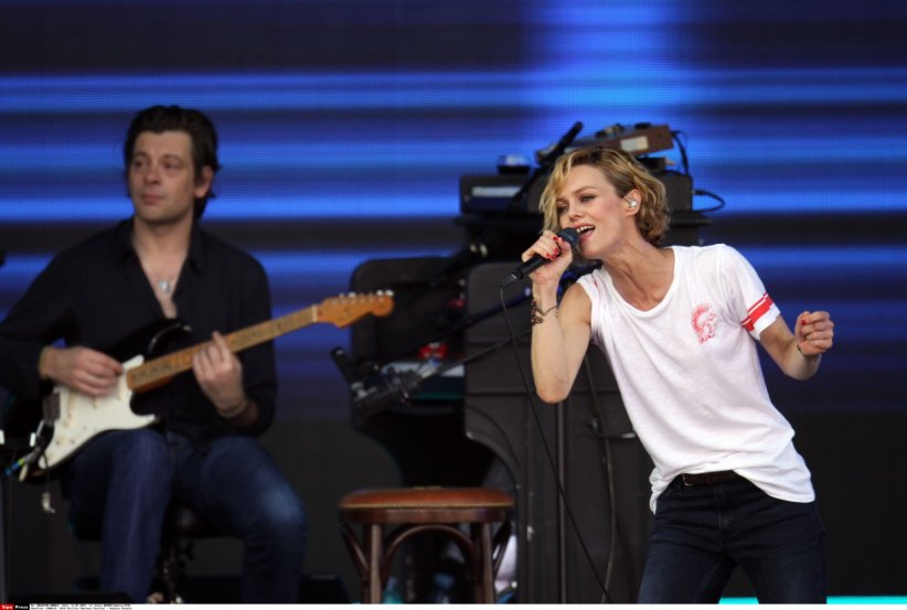 2013 : son album pour Vanessa Paradis 2013 : son album pour Vanessa Paradis