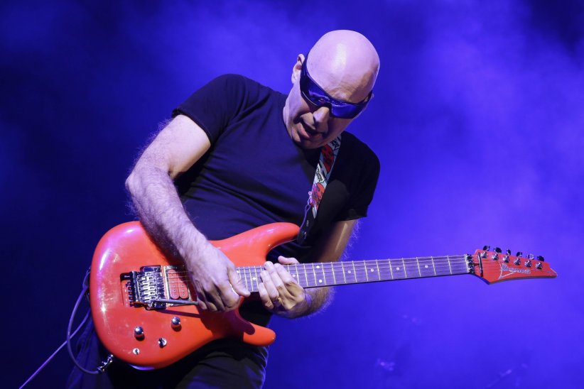 Joe Satriani : le guitare héros des plus grands Joe Satriani : le guitare héros des plus grands