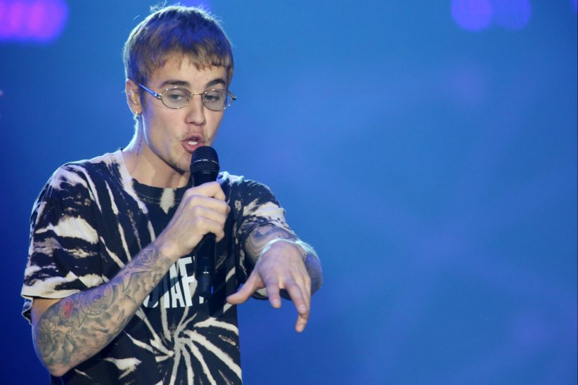Justin Bieber envoie bouler ses fans Justin Bieber envoie bouler ses fans