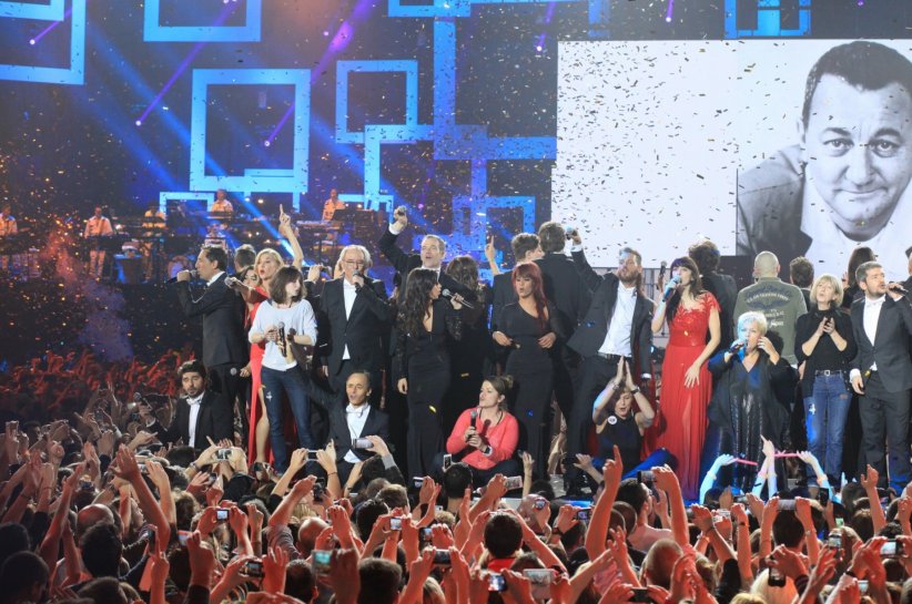 "Attention au départ" (2013) "Attention au départ" (2013)