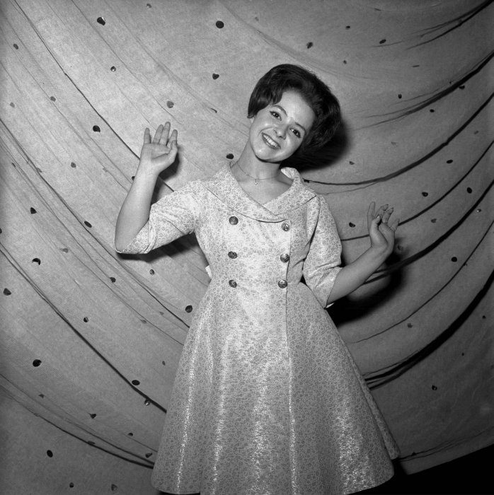 La + rock'n'roll : "Rockin' Around The Christmas Tree" (1958) de Brenda Lee La + rock'n'roll : "Rockin' Around The Christmas Tree" (1958) de Brenda Lee