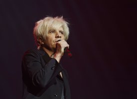 Indochine dévoile un nouveau titre et annonce une tournée des stades
