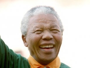 Deux biopics sur Nelson Mandela prévus pour fin 2013