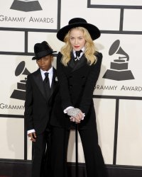 Madonna raconte se faire piquer ses vêtements par son fils de 16 ans !