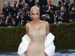 MET Gala : Kim Kardashian accusée d'avoir abîmé la robe de Marilyn Monroe