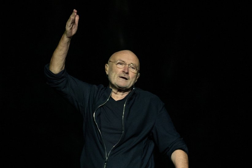 Phil Collins perd peu à peu l'ouïe