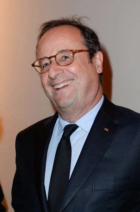 Quand François Hollande chante avec la chanteuse Camille