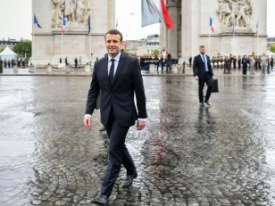 Emmanuel Macron, star de fictions érotiques en ligne