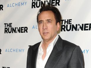 Nicolas Cage accepte de rendre un crâne de dinosaure mongol volé