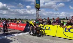 Critérium du Dauphiné 2022 - Wout Van Aert remporte au sprint la 5e étape et conforte plus que jamais son maillot jaune !