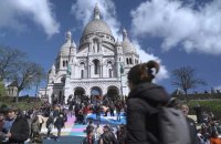 Paris 2024: les marches de Montmartre s'habillent de couleurs