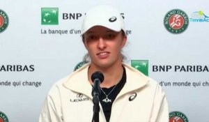 Roland-Garros - Iga Swiatek, 19 ans et en finale : "Ça semble surréaliste ! C'est fantastique pour moi comme un rêve qui devient réalité"
