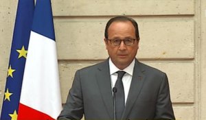Hollande salue le courage des héros du Thalys