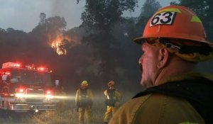 Etats-Unis: la Californie rongée par des incendies