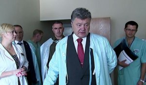 Kiev : Le président ukrainien rend visite aux blessés