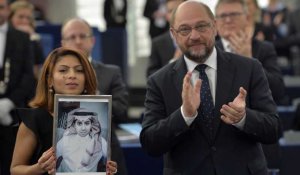 L'épouse du blogueur emprisonné Raif Badawi reçoit le prix pour son mari