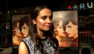 Alicia Vikander et Michael Fassbender : premier signe d'affection en public !