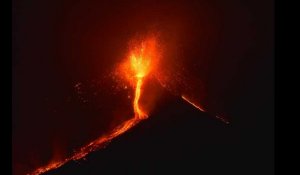 Impressionnante éruption de l'Etna