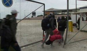 Grèce: des migrants africains coincés à Athènes