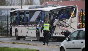 Six personnes tuées dans un accident de car scolaire à Rochefort